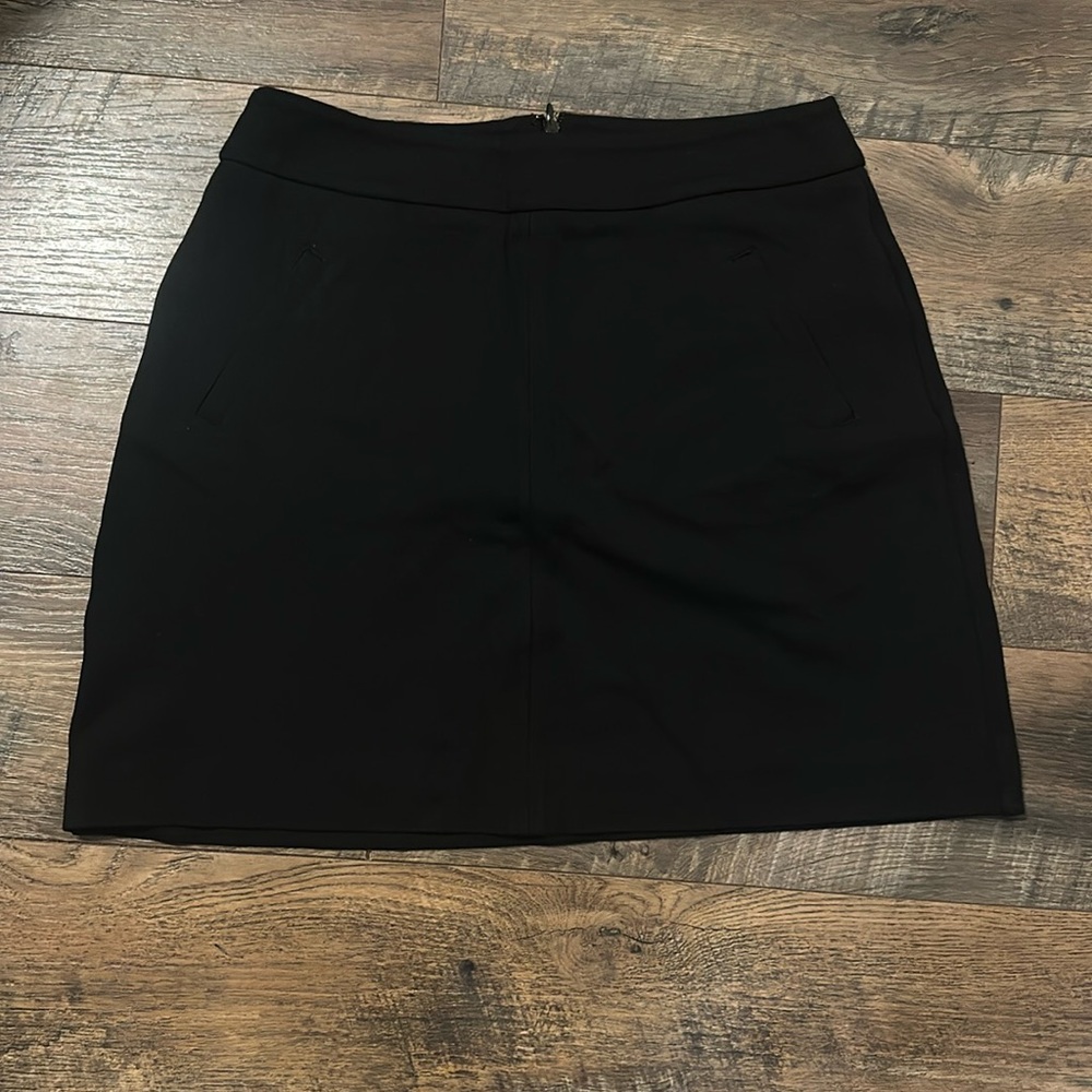 Cabi skirt size 4